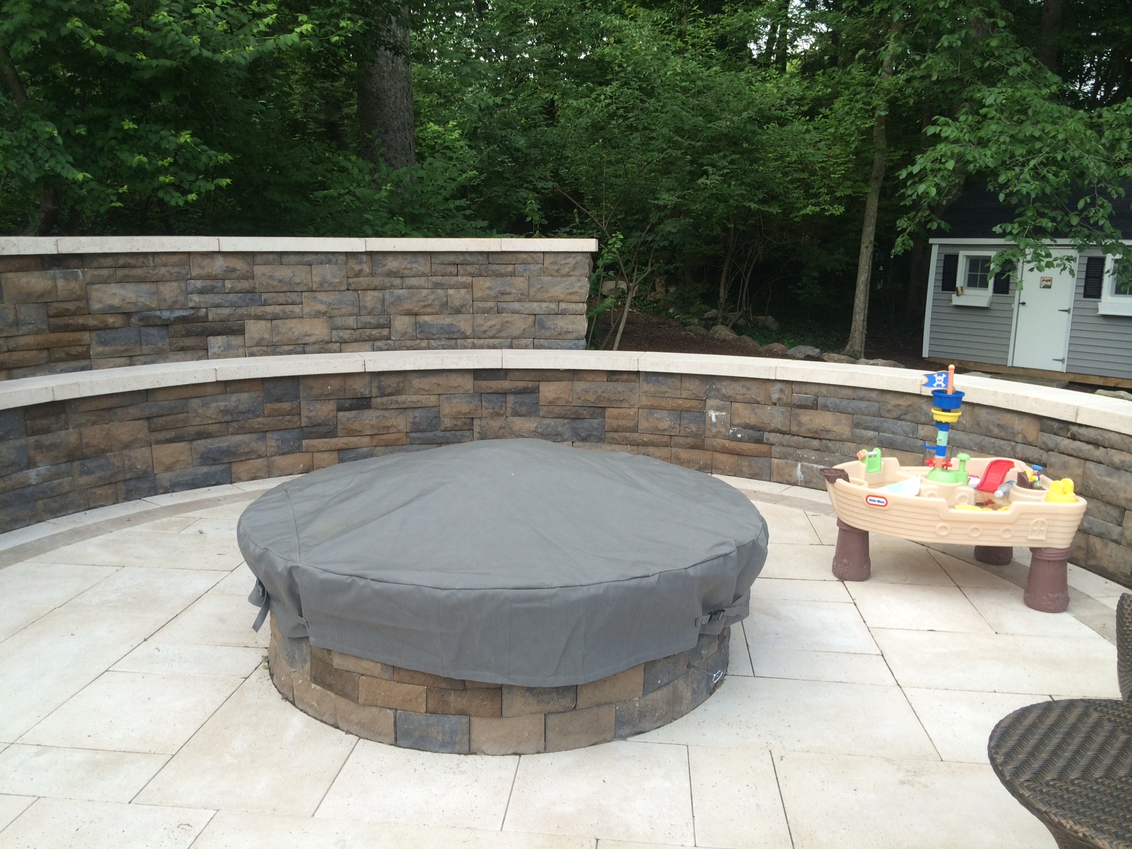 Outdoor fire pit with custom over