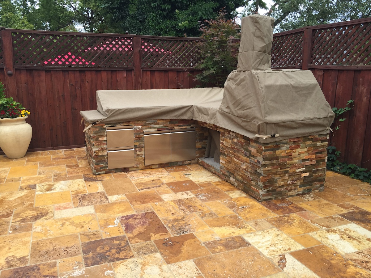 Custom cover for out door pizza oven